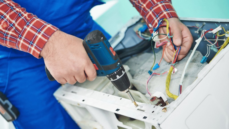 Şişli Hitachi servisi orijinal yedek parça kullanımı
